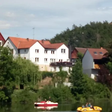 Gasthuis Direkt am See Gartenapartment mit Bad Waldeck (Hessen)