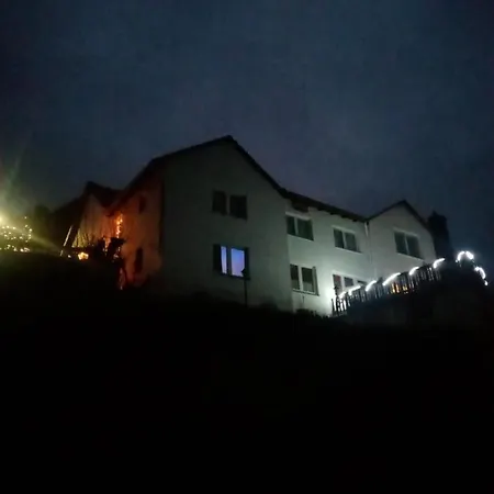 Direkt am See Gartenapartment mit Bad Gasthuis Waldeck (Hessen)