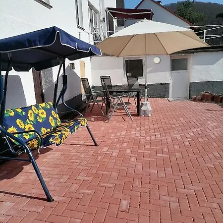 Direkt am See Gartenapartment mit Bad Gasthuis *