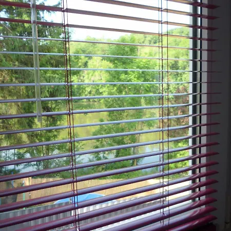 Direkt am See Gartenapartment mit Bad *