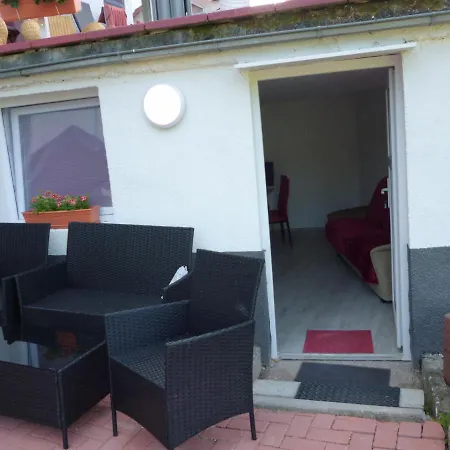 Gasthuis Direkt am See Gartenapartment mit Bad Waldeck (Hessen)